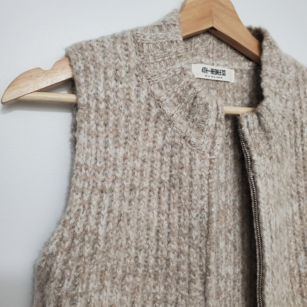 4th And Reckless Medium Fitted Vest wool Acrylic Mix Cream Tan Boho Knit Anthro
